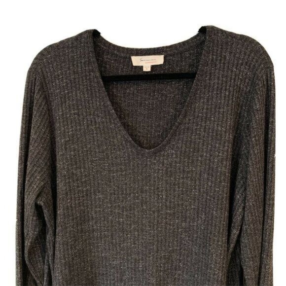 Vince Camuto Terra Gray Ribbed Long Sleeve Tunic Sweater Size M V-Neck High-Low - Picture 5 of 6